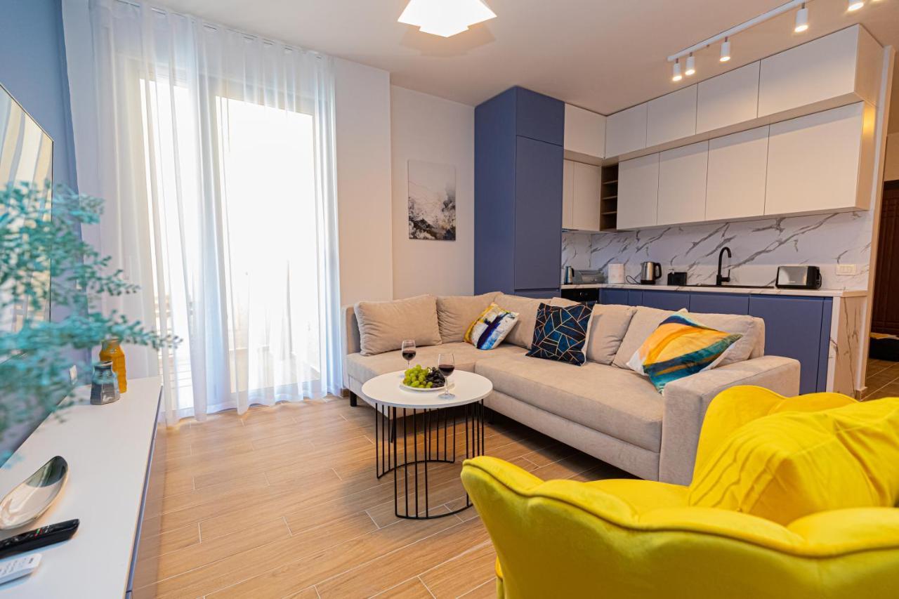 Luxury - Apartamento *